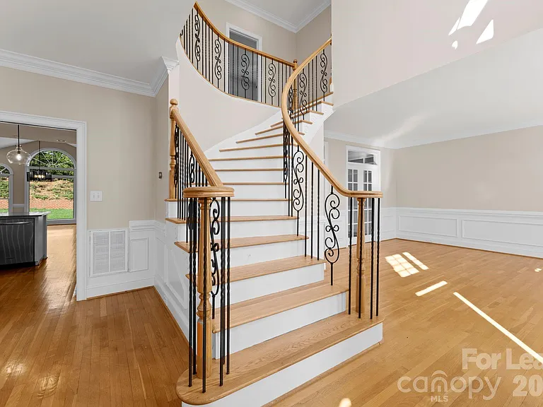 2134 Glade Hill Rd — Photo 25