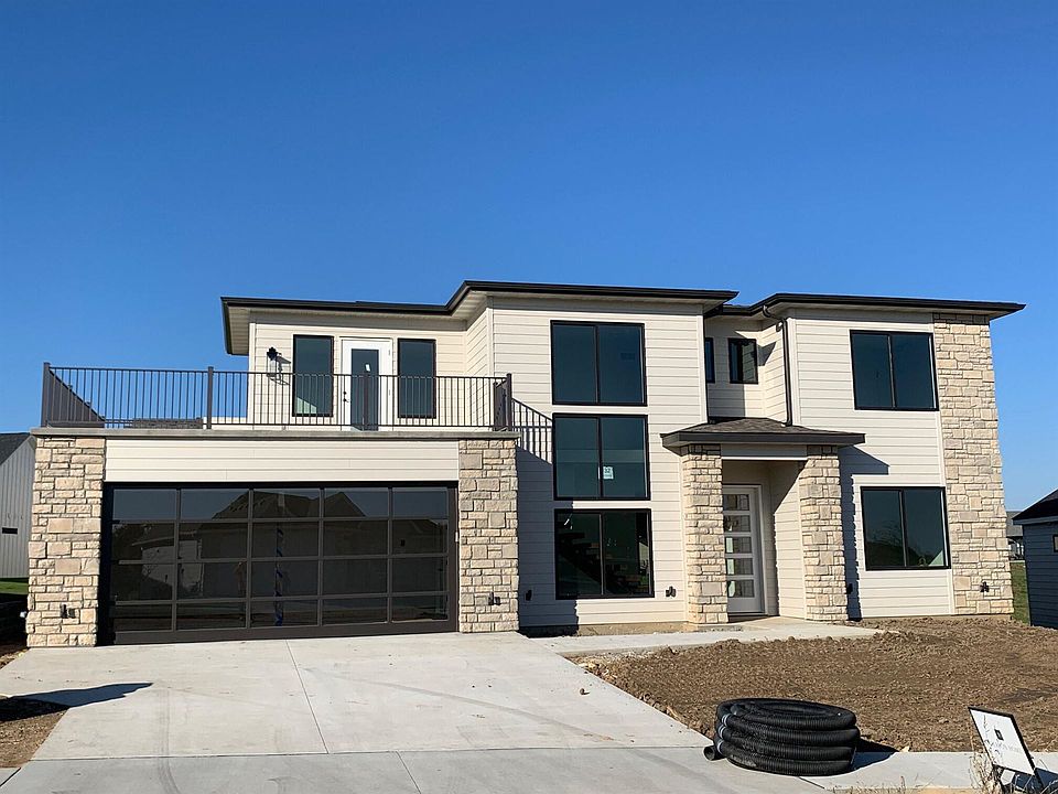 1st image of 613 Red Feather Ct