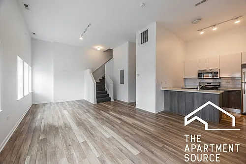 2700 W North Ave #303 Photo 1