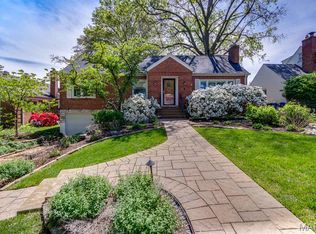 4 Winnetka Ln, Saint Louis, MO 63122