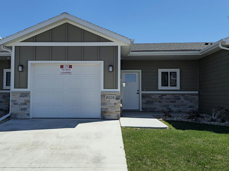 1st image of 9205 W Ark Pl