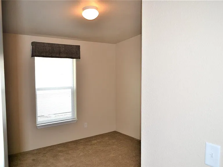 Room for rent — Photo 9