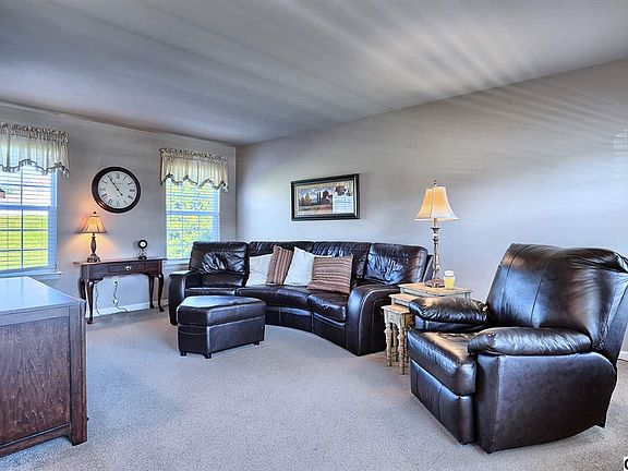 4th image of 191 Martel Cir