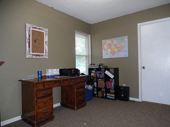 5th image of 10907   Ecr 104