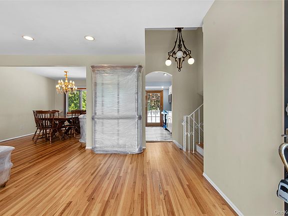 2nd image of 3951 Bernice Road