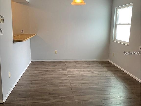 5th image of 7133 Harbor Heights Cir