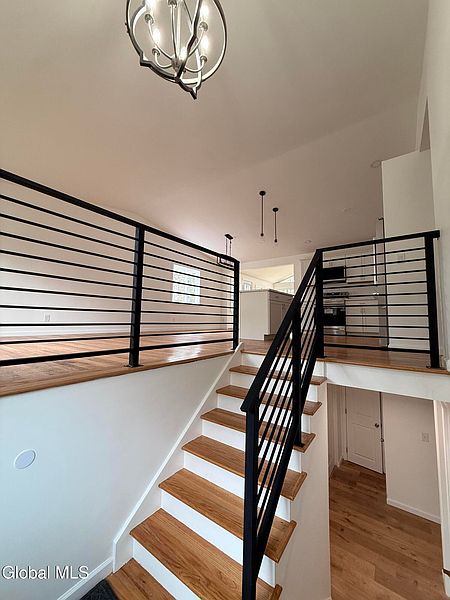 2nd image of 5 Greenridge Drive