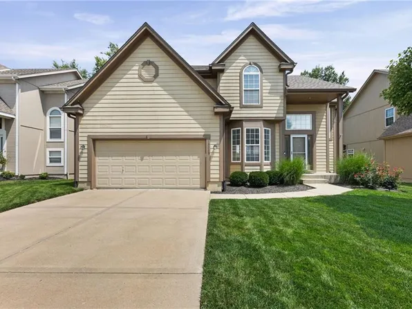 13229 Knox St, Overland Park, KS 66213