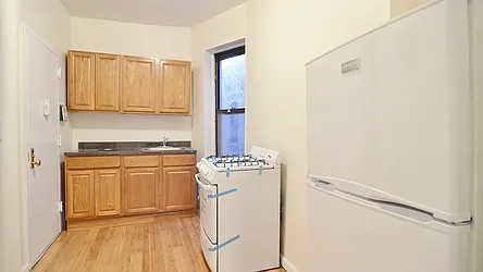 Rented by Park Property Advisors