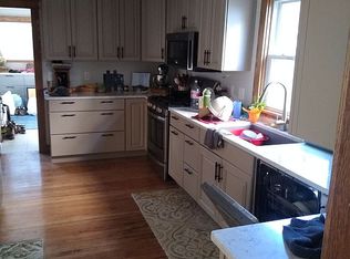 319 E Lovett St, Charlotte, MI