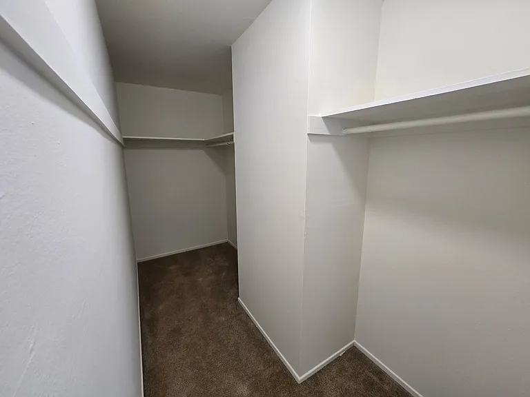 25247 Bigelow Rd #4 — Photo 7