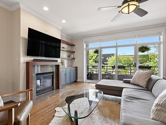 5th image of 5055 N Clark St #2S