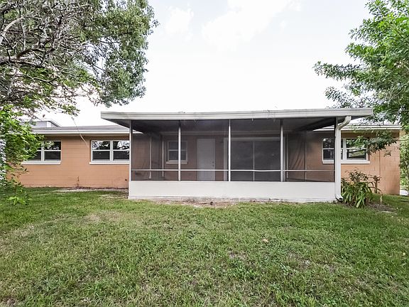 2nd image of 500 Gumwood Ct