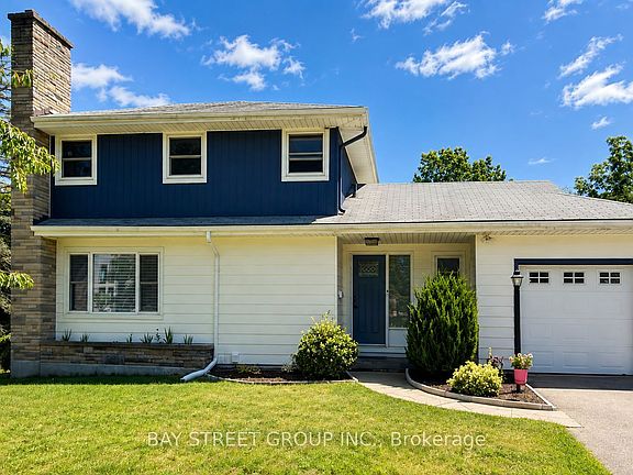 2nd image of 3 Parkside Dr