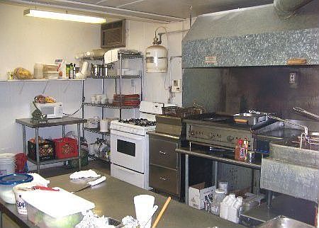 4th image of 130 Washington St
