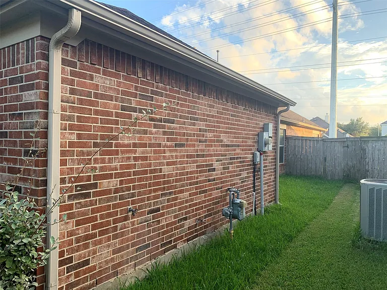 13110 Imperial Shore Dr — Photo 2