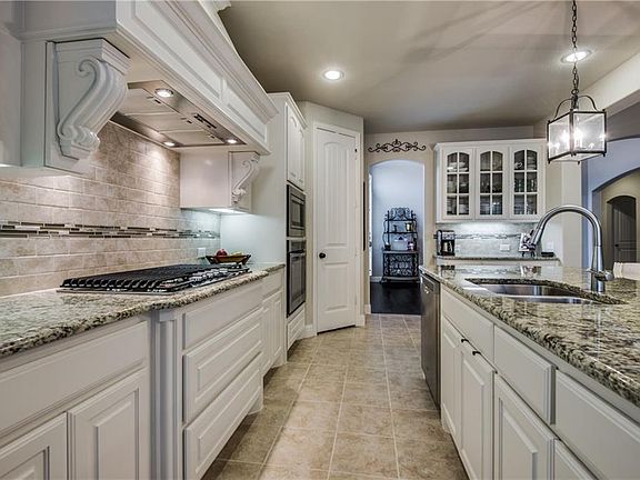 4th image of 11807 Burnt Prairie Ln