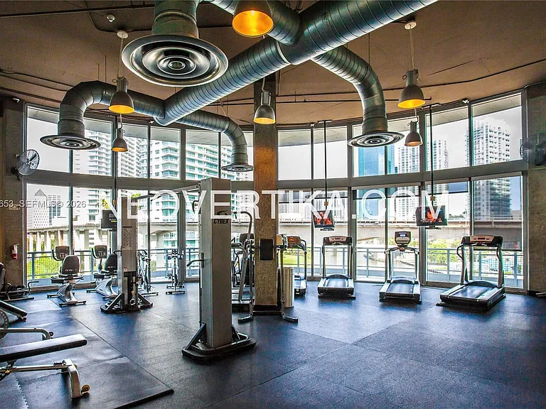 690 SW 1st Ct #Penthouse I20 — Photo 12