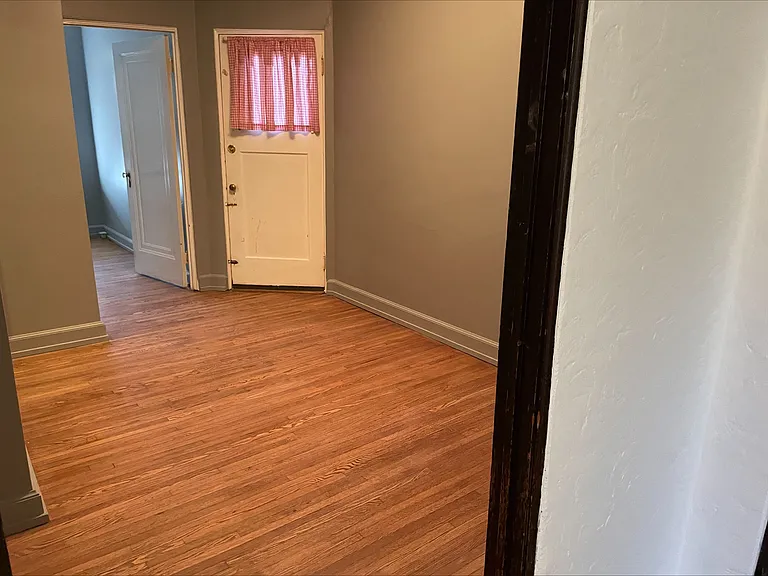 6014 Arendes Dr — Photo 7