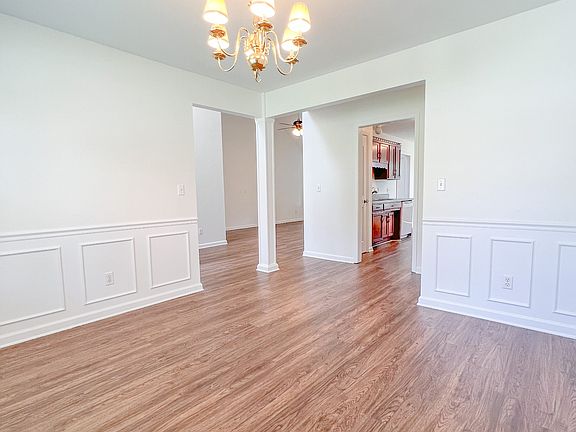 4th image of 5008 Mary Ellen Cir