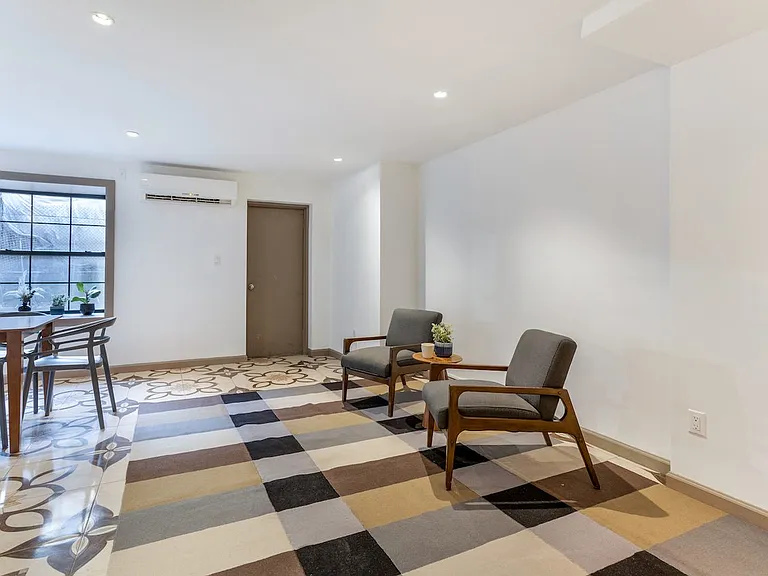 209 W 135th St #5 — Photo 5