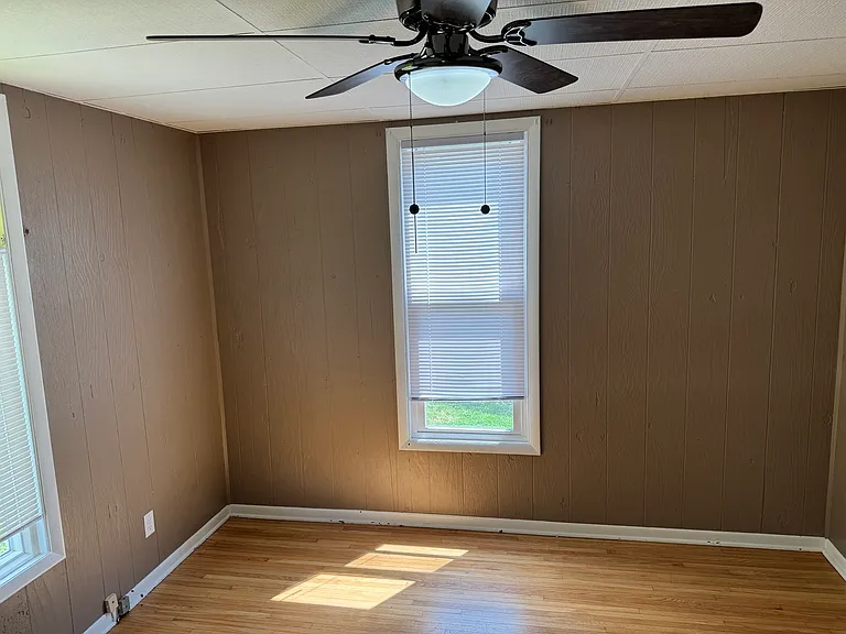 121 Terwilliger Ave — Photo 10