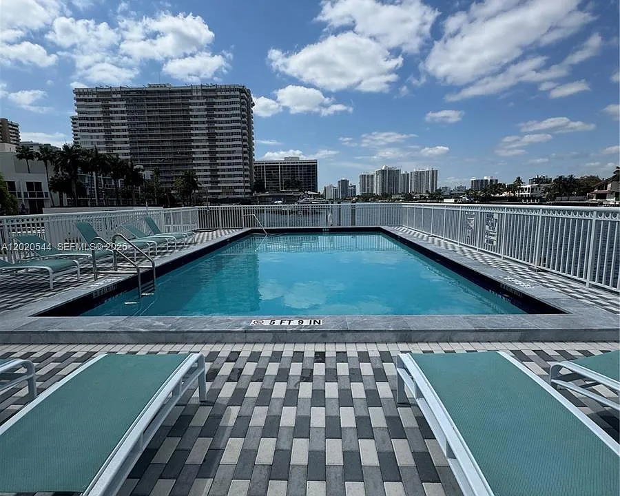 1913 S Ocean Dr #427