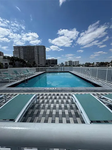 1913 S Ocean Dr #427 Photo 1