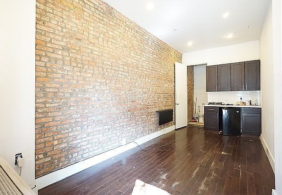1st image of 309 Tompkins Ave APT 1A