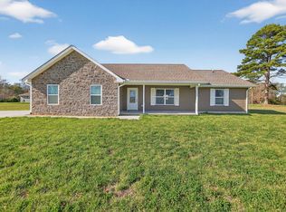453 Hinch Mountain View Rd, Crossville, TN 38555