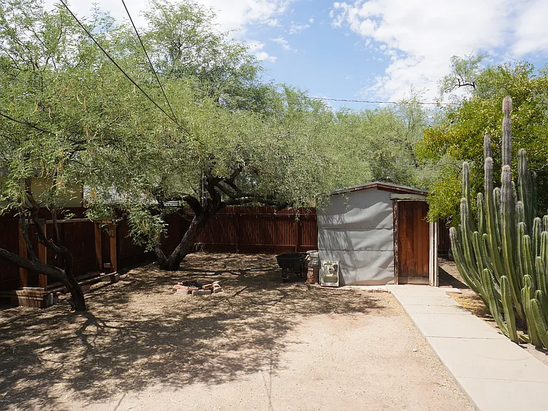 915 E Pastime Rd — Photo 20