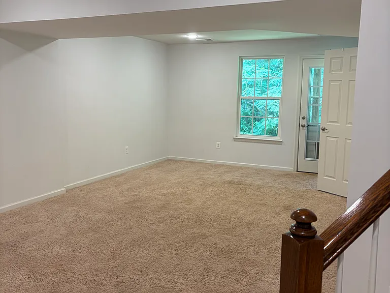 812 Rockcreek Rd — Photo 14