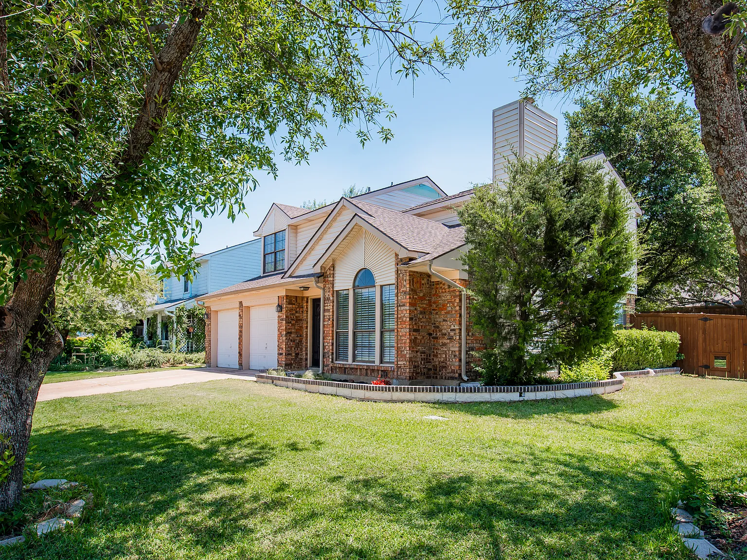 3491 Longview Dr — Photo 3