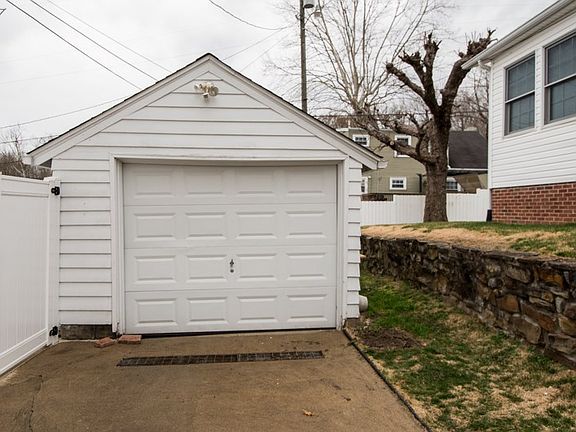 4th image of 2229 McKinley Ave