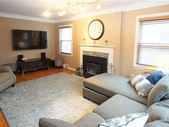 2nd image of 319 Elmwood Rd
