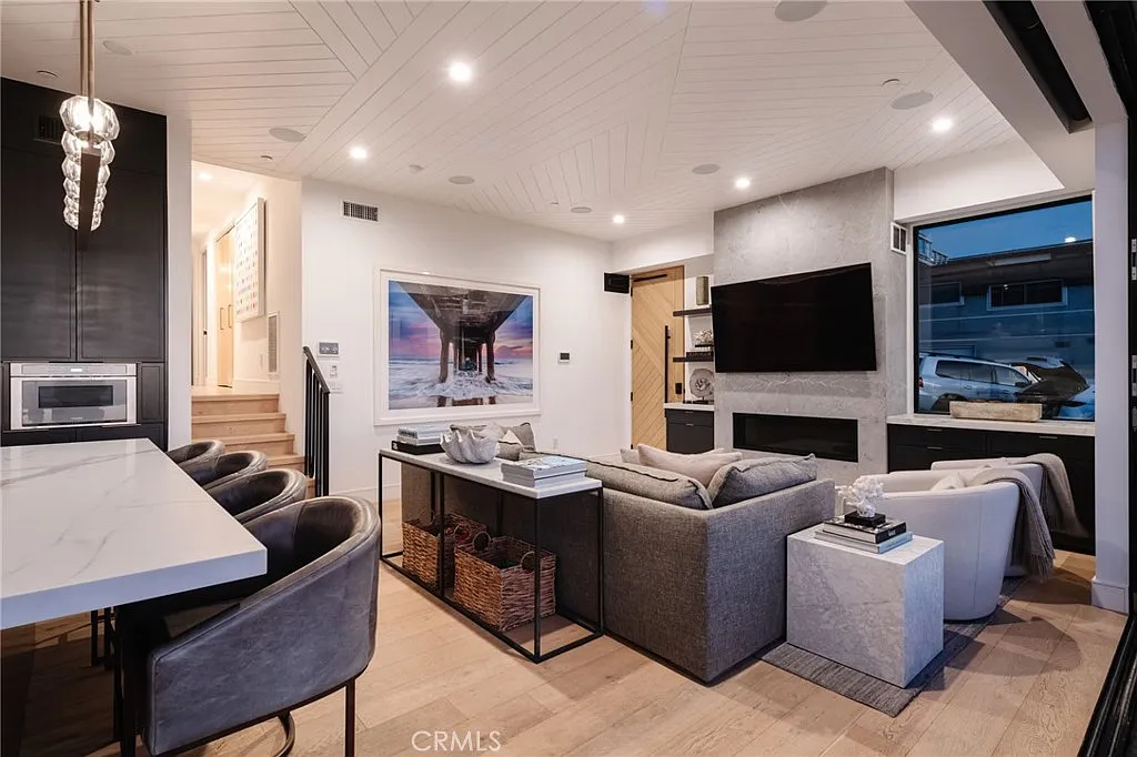 2 bed, 1375 sqft, $20,000 — Photo 4