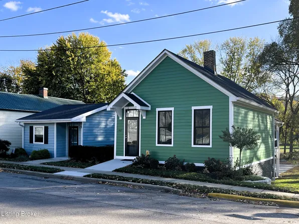 927 W 1st St, Madison, IN 47250