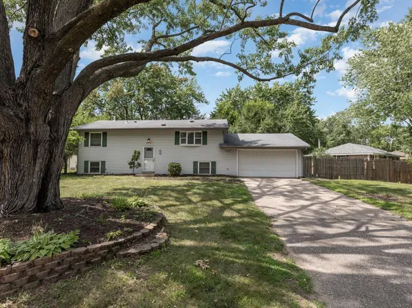 8912 Inman Ave S, Cottage Grove, MN 55016