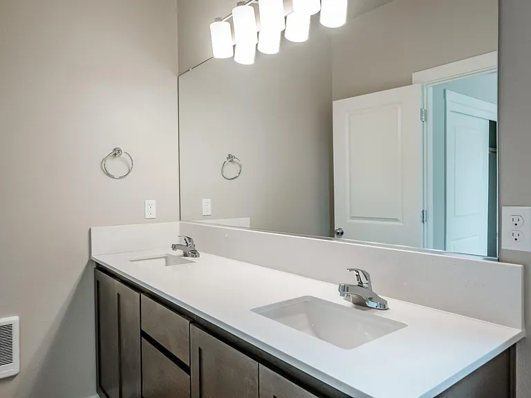 1350 Pacific Ave #123-B — Photo 7
