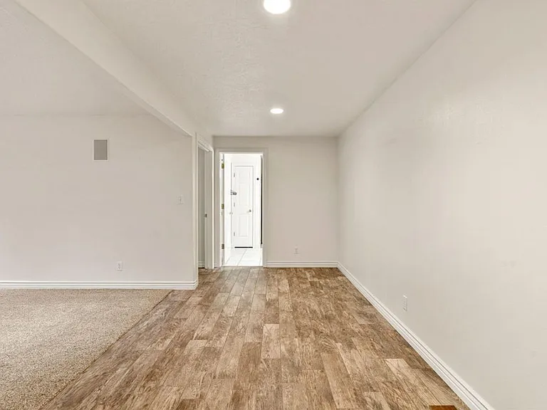 929 S Golda Ave — Photo 30