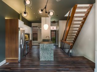 20 Manhattan Mews, Saint Louis, MO