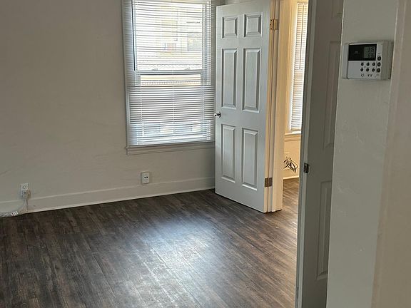 3rd image of 715 6th St #715