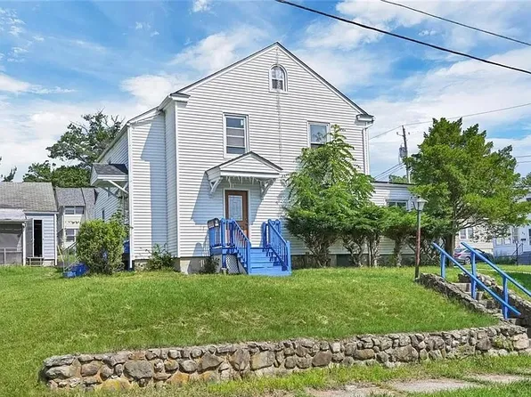 2 Dubois St, Middletown, NY 10940