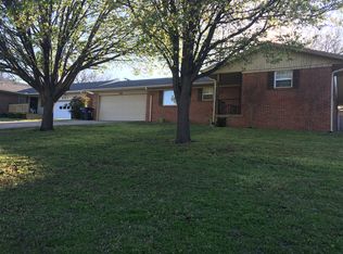 805 N Nancy Dr, Ada, OK 74820