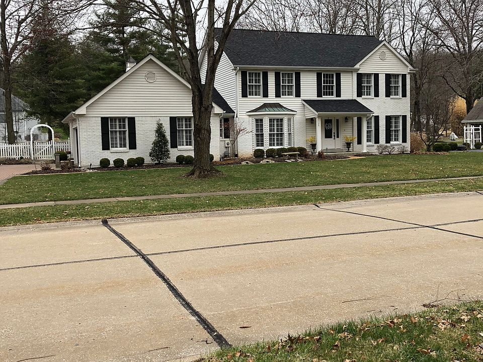 Colonial 2 Story
