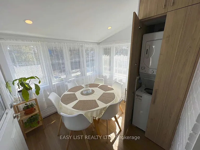 5 Garnock Ave #2 — Photo 10