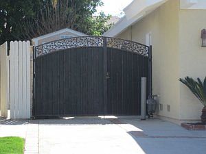 2nd image of 5930 E Camino Correr