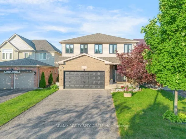 71 McFarlane Dr, Cambridge, ON N3C 4L7