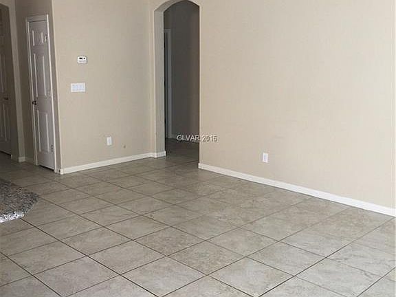 4th image of 9781 Fox Estate St #0