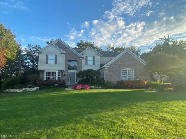 35149 Emory Dr, Avon, OH 44011